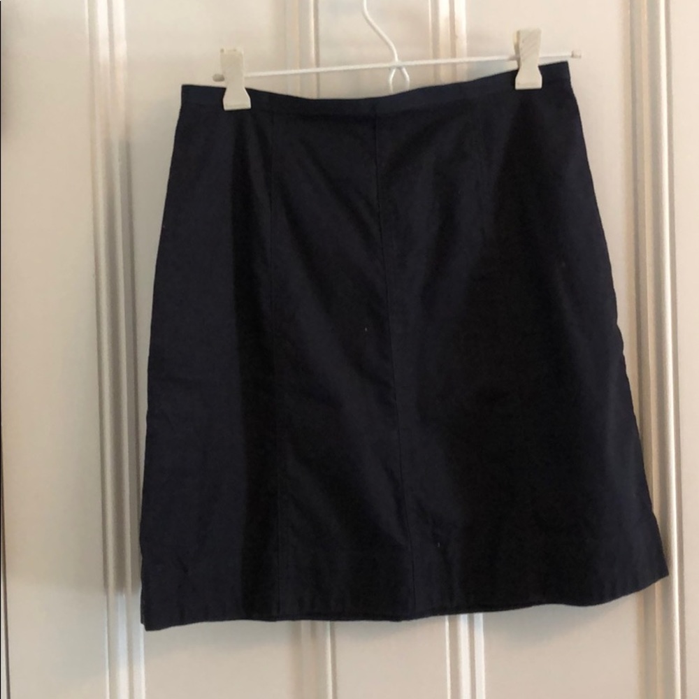 Gap skirt